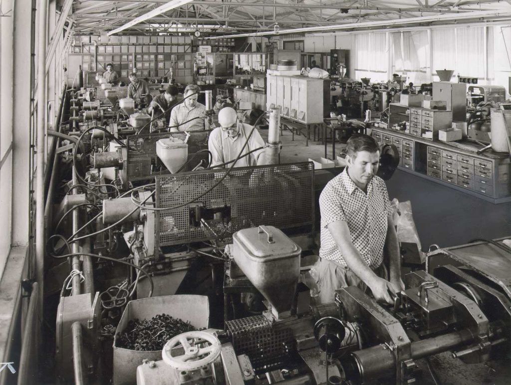 1966_Spritzerei.jpg 1966_Spritzerei.jpg